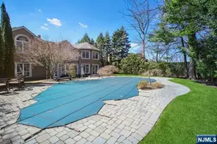 8 Willow Dr, Englewood Cliffs, NJ 07632 - Photo 32