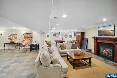 8 Willow Drive, Englewood Cliffs, NJ 07632 - Photo 28