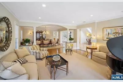 8 Willow Drive, Englewood Cliffs, NJ 07632 - Photo 6