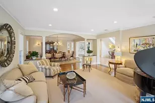 8 Willow Dr, Englewood Cliffs, NJ 07632 - Photo 6
