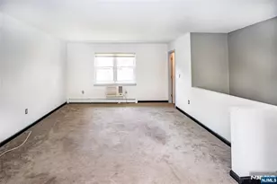 1130 Valley Road 2B, Wayne, NJ 07470 - Photo 4