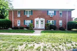 1130 Valley Road 2B, Wayne, NJ 07470 - Photo 6