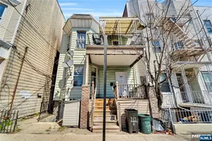 414 Monastery Pl, Union City, NJ 07087 - Photo 2