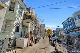 414 Monastery Pl, Union City, NJ 07087 - Photo 4