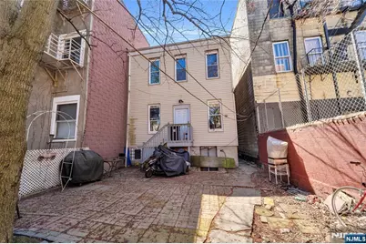 414 Monastery Place, Union City, NJ 07087 - Photo 10