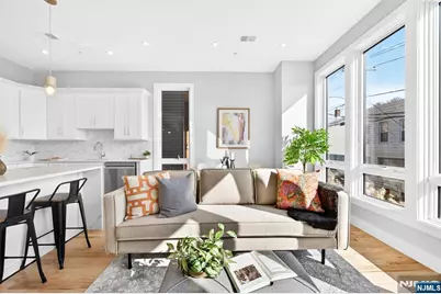 126 De Kalb Avenue, Jersey City, NJ 07306 - Photo 12