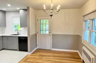 678 Grove St, Ridgewood, NJ 07450 - Photo 2