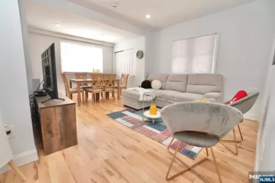 189 Summit Cross, Rutherford, NJ 07070 - Photo 2