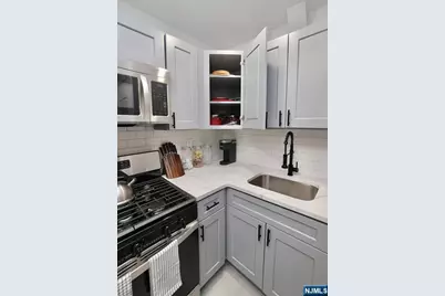 189 Summit Cross, Rutherford, NJ 07070 - Photo 42