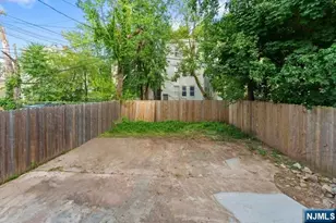 176 N 16th St, East Orange, NJ 07017 - Photo 2