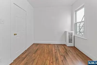 176 N 16th Street, East Orange, NJ 07017 - Photo 14