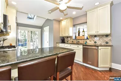 352 Fairway Road, Ridgewood, NJ 07450 - Photo 8