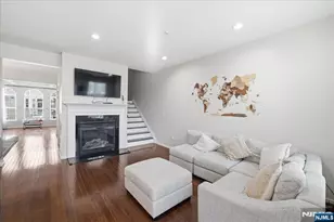 41 Creekside Ct, Secaucus, NJ 07094 - Photo 16