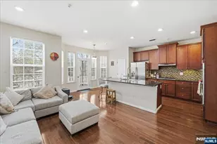 41 Creekside Ct, Secaucus, NJ 07094 - Photo 18