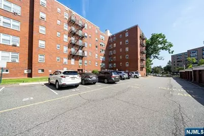 2330 Linwood Avenue 4C #4C, Fort Lee, NJ 07024 - Photo 22