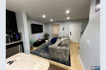 447 Rose Avenue, Jersey City, NJ 07305 - Photo 4