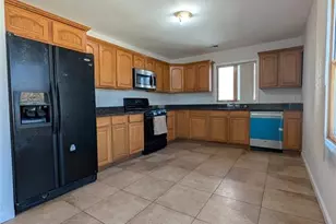 226 Newark Ave 2, Lyndhurst Township, NJ 07071 - Photo 4