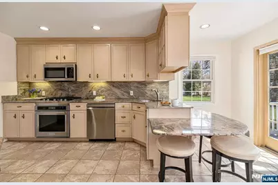 145 Merritt Drive, Oradell, NJ 07649 - Photo 10