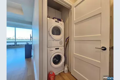 9 Somerset Lane 305 #305, Edgewater, NJ 07020 - Photo 10