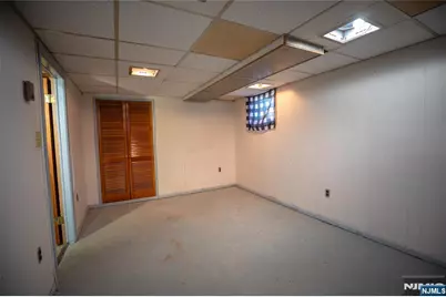 31 Spring Valley Avenue Whole House. #Whole house., Paramus, NJ 07652 - Photo 26
