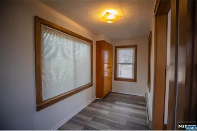 31 Spring Valley Avenue Whole House. #Whole house., Paramus, NJ 07652 - Photo 14