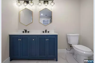 488 Dewey Avenue, Saddle Brook Township, NJ 07663 - Photo 22