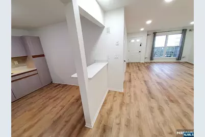 758 Charles Court, Fort Lee, NJ 07024 - Photo 12