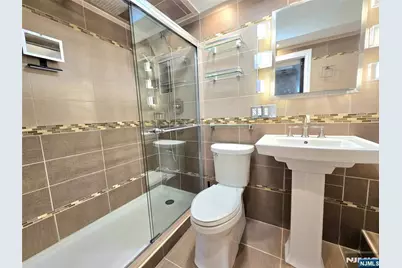 151 Prospect Avenue 6C #6C, Hackensack, NJ 07601 - Photo 14