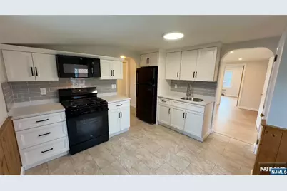 163 Center Street 2 #2, New Milford, NJ 07646 - Photo 10