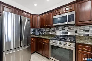 324 The Promenade, Edgewater, NJ 07020 - Photo 12