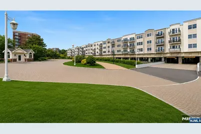 324 The Promenade, Edgewater, NJ 07020 - Photo 42