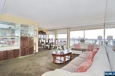 3 Horizon Road 815 #815, Fort Lee, NJ 07024 - Photo 10