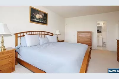 1 Horizon Road 605 #605, Fort Lee, NJ 07024 - Photo 16