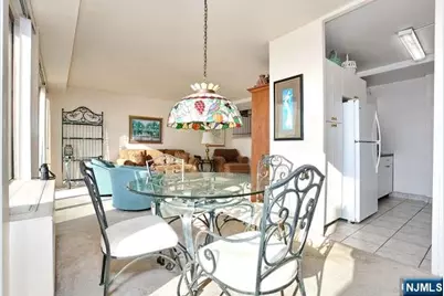 1 Horizon Road 605 #605, Fort Lee, NJ 07024 - Photo 14
