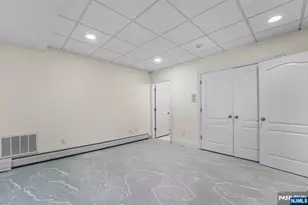 1 Euclid Rd, Fort Lee, NJ 07024 - Photo 40