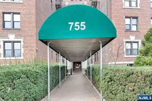755 Anderson Ave 4J, Cliffside Park, NJ 07010 - Photo 2