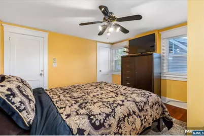 87 W Forest Avenue, Teaneck Township, NJ 07666 - Photo 14