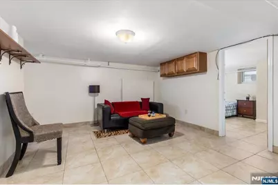 87 W Forest Avenue, Teaneck Township, NJ 07666 - Photo 18