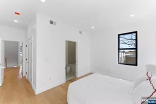 113 Oak Street 1, Jersey City, NJ 07304 - Photo 6