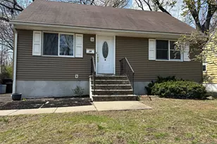 24 Willow St, Bergenfield, NJ 07621 - Photo 1