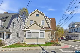 1 Pocahontas St, Morristown, NJ 07960 - Photo 2