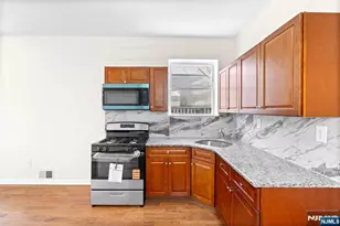 435 17th St, Newark, NJ 07103 - Photo 12