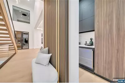 801 Godwin Road, Paramus, NJ 07652 - Photo 10