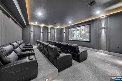 801 Godwin Road, Paramus, NJ 07652 - Photo 46