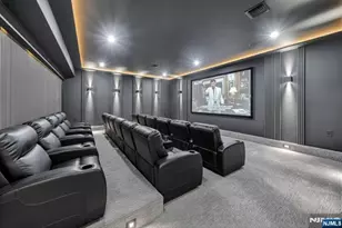 801 Godwin Rd, Paramus, NJ 07652 - Photo 46