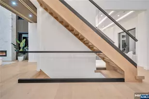 801 Godwin Rd, Paramus, NJ 07652 - Photo 32