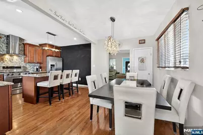 520 Prospect Place, Lyndhurst Township, NJ 07071 - Photo 10