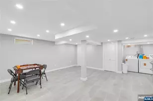 136 E Clinton Ave, Bergenfield, NJ 07621 - Photo 26