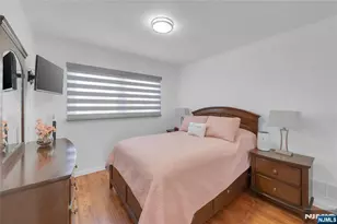 136 E Clinton Ave, Bergenfield, NJ 07621 - Photo 16