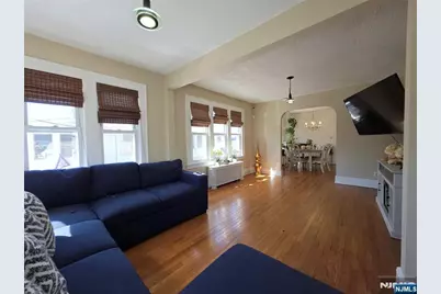 75 Levitt Avenue, Bergenfield, NJ 07621 - Photo 2